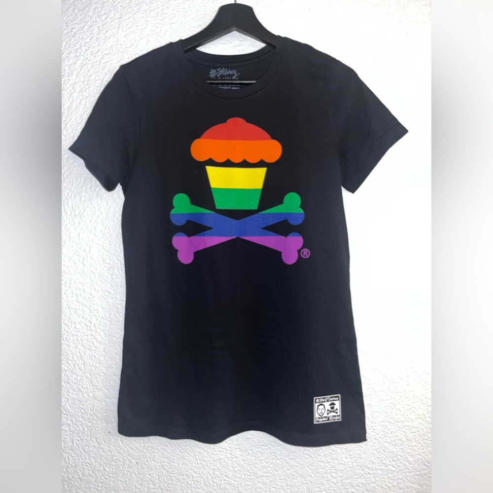 Johnny Cupcakes Rainbow Crossbones tee